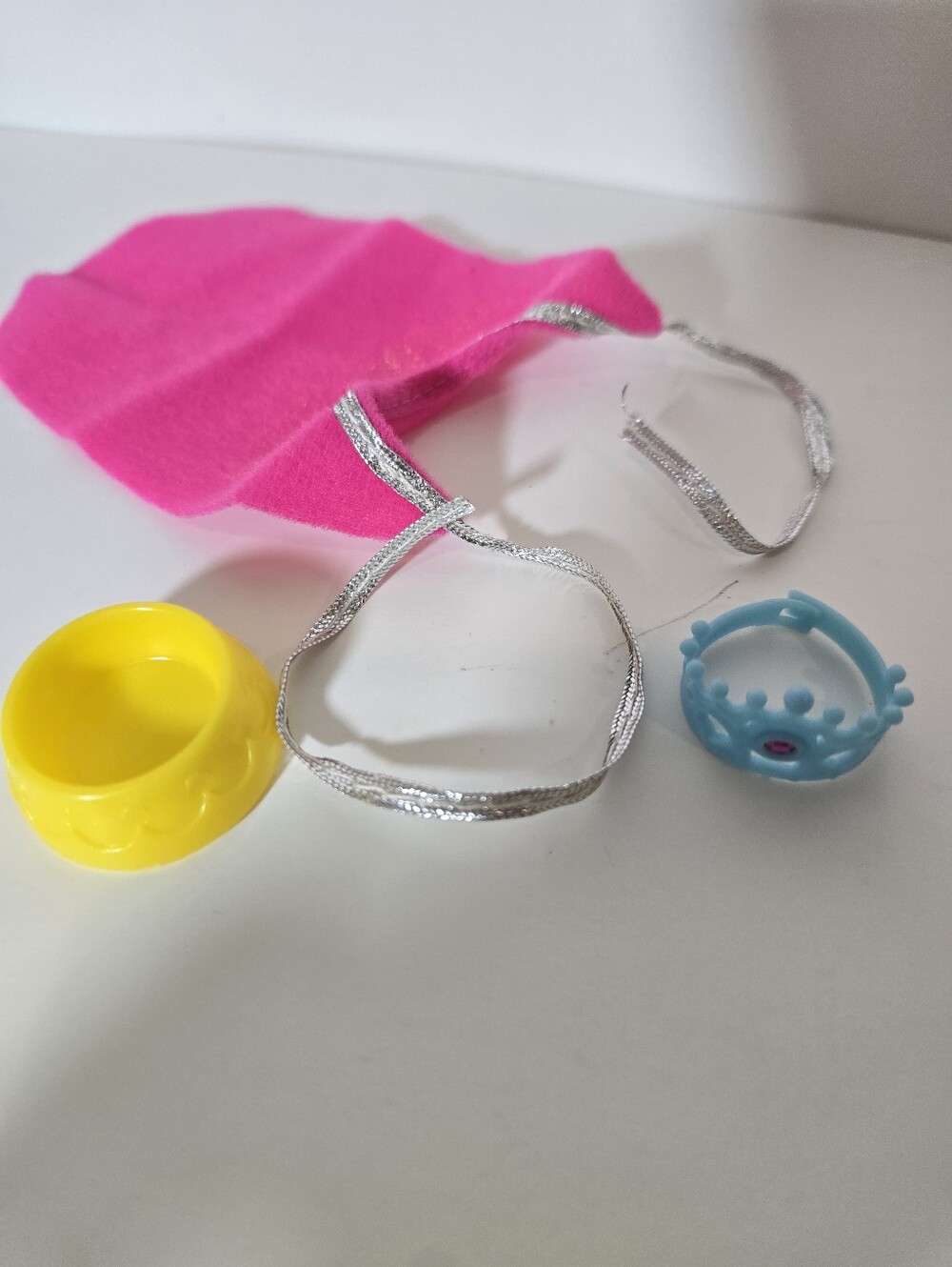 1979 Beauty Barbie Dog Accessories